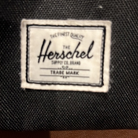 Herschel Heritage™ Backpack - Picture 3 of 6